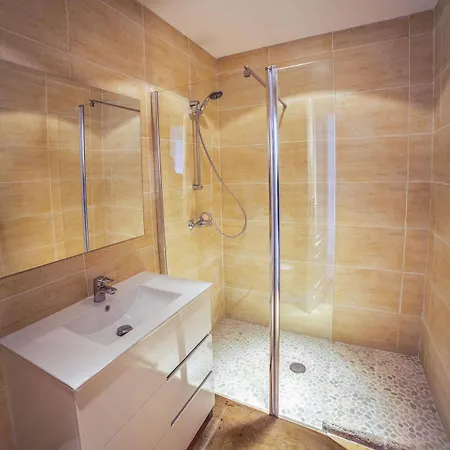 Banus Apartment *